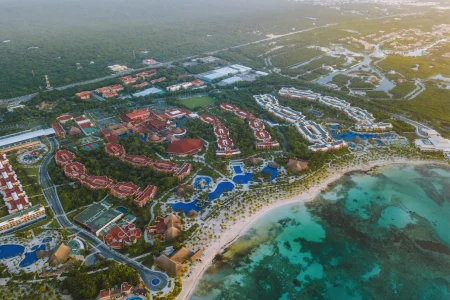 Barcelo Maya Grand Resort